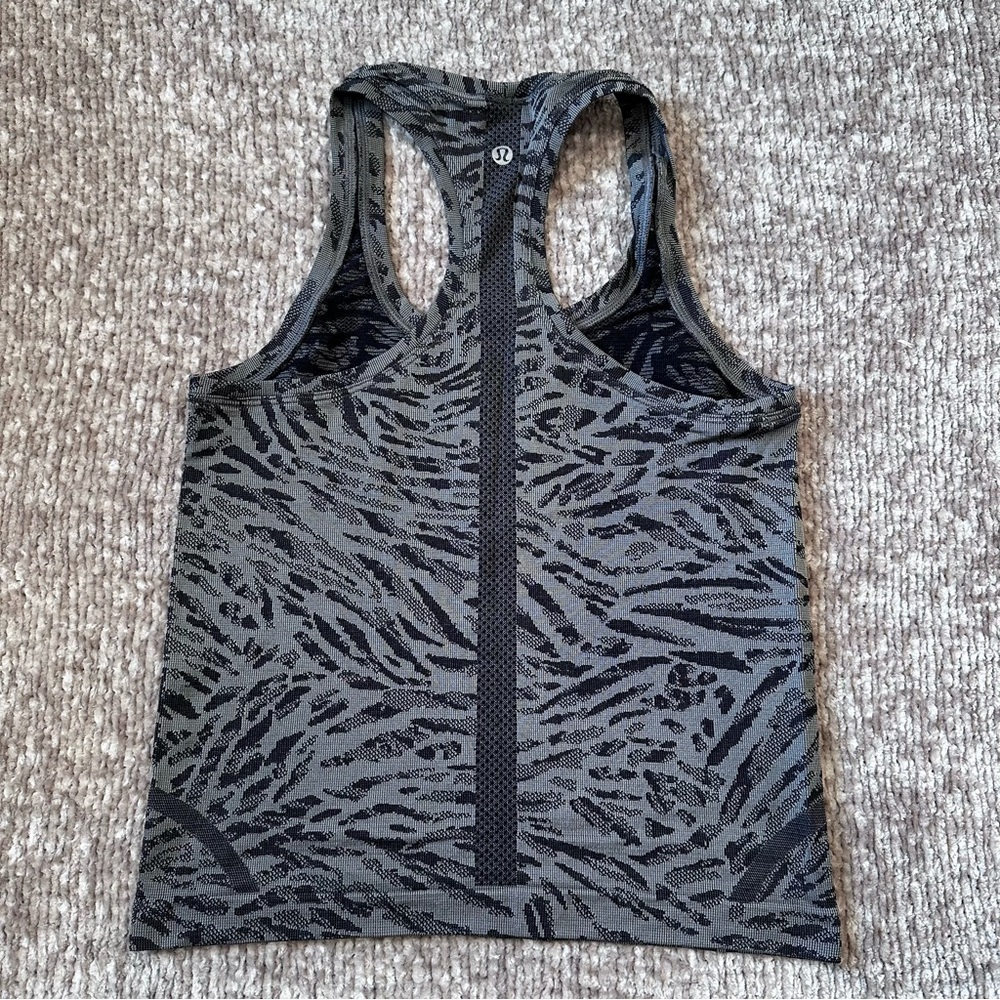 Lululemon Swiftly Tech Racerback Tank Top - Picture 2 of 7